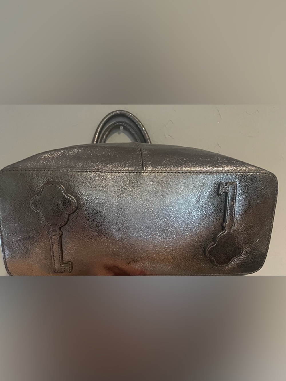 My Flat In London - Jan Hedrick Metallic Pewter Tote Bag with Crown Detail👑👑 - Picture 5 of 13